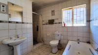 Bathroom 1 - 7 square meters of property in Dawn Park