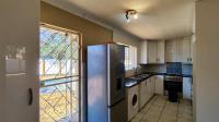 Kitchen - 17 square meters of property in Dawn Park