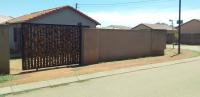 3 Bedroom 1 Bathroom House for Sale for sale in Protea Glen