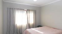 Bed Room 1 - 14 square meters of property in Uvongo