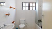 Bathroom 1 - 6 square meters of property in Uvongo