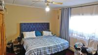 Bed Room 1 - 19 square meters of property in Silverglen