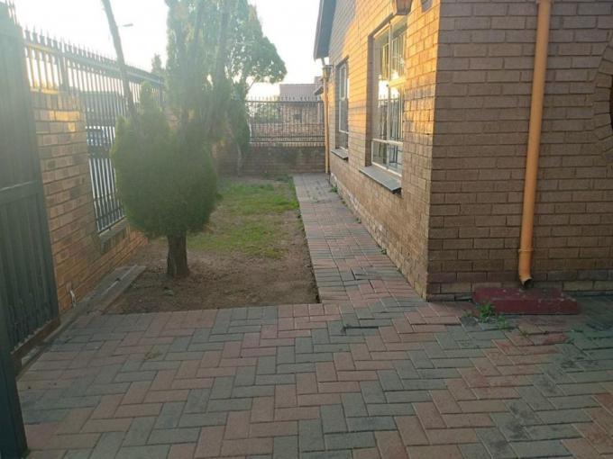 3 Bedroom House for Sale For Sale in Mamelodi - MR629878