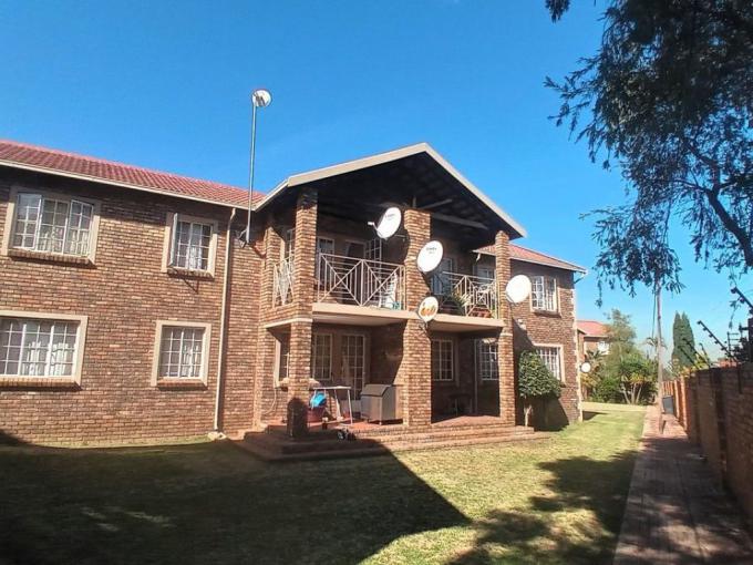 Houses For Sale in Die Hoewes - MyRoof.co.za