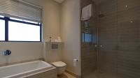 Bathroom 1 - 11 square meters of property in Dainfern