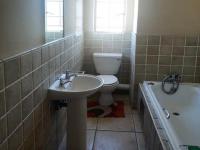 Bathroom 1 of property in Meredale