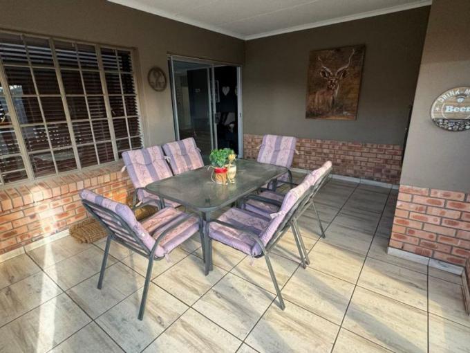 4 Bedroom House for Sale For Sale in Rustenburg - MR630095