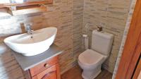 Bathroom 3+ - 12 square meters of property in Effingham Heights