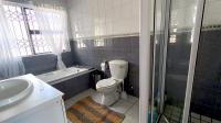 Bathroom 1 - 7 square meters of property in Proteavallei