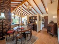 Dining Room of property in Albina