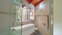 Main Bathroom - 9 square meters of property in Albinia