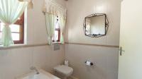 Bathroom 1 - 7 square meters of property in Albinia