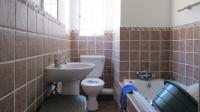 Bathroom 1 - 4 square meters of property in Meredale