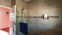 Bathroom 2 - 6 square meters of property in Buccleuch