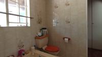 Bathroom 3+ - 7 square meters of property in Buccleuch