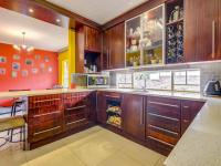 Kitchen of property in Buccleuch