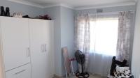 Bed Room 1 - 10 square meters of property in Newlands East