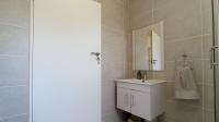 Bathroom 1 - 5 square meters of property in Northgate (JHB)