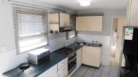 Kitchen - 8 square meters of property in Margate