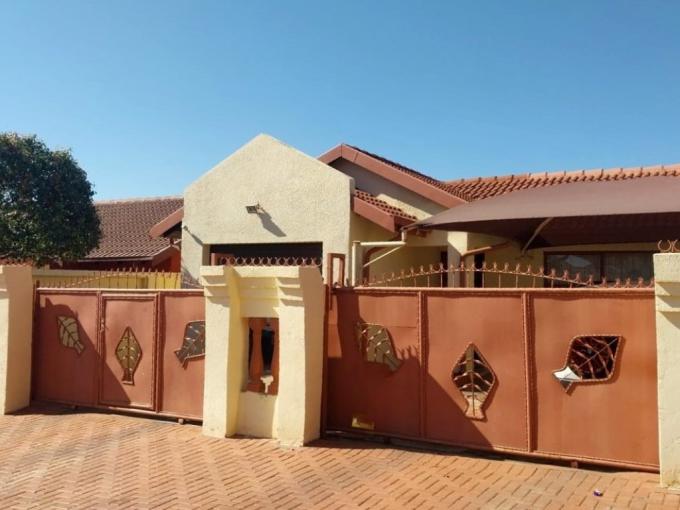 3 Bedroom House for Sale For Sale in Tlhabane West - MR630993