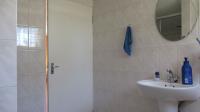 Main Bathroom - 7 square meters of property in Halfway Gardens