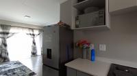 Kitchen - 6 square meters of property in Sinoville