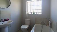 Bathroom 1 - 5 square meters of property in Waterkloof (Rustenburg)