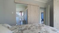 Main Bedroom - 14 square meters of property in Waterkloof (Rustenburg)