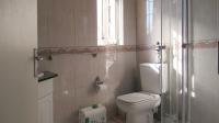 Bathroom 1 - 5 square meters of property in Sandown