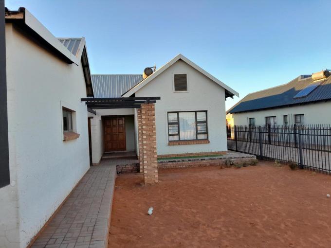 3 Bedroom House for Sale For Sale in Kathu - MR631102