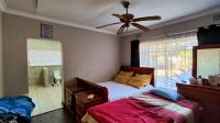 Main Bedroom - 23 square meters of property in Three Rivers