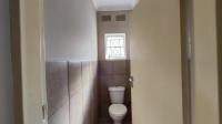 Bathroom 1 - 8 square meters of property in Three Rivers