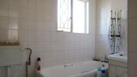 Main Bathroom - 5 square meters of property in Georginia