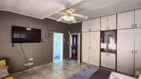 Main Bedroom - 27 square meters of property in Brakpan