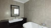 Bathroom 2 - 8 square meters of property in Parktown North