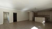 Dining Room - 27 square meters of property in Parktown North