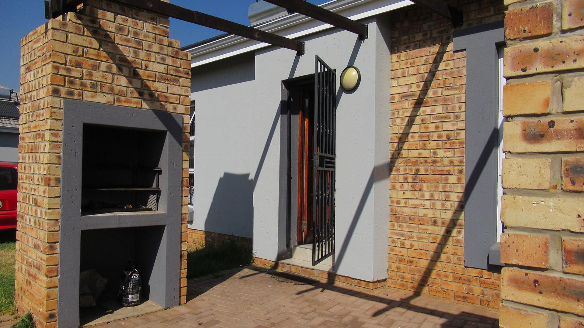 Patio of property in Roseacre