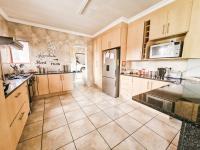 Kitchen of property in Xanadu Eco Park