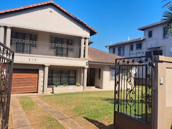 5 Bedroom House for Sale For Sale in Montclair (Dbn) - MR631902