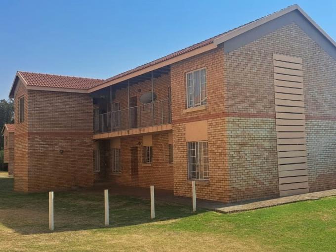 2 Bedroom Apartment for Sale For Sale in Waterval East - MR631980