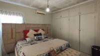 Main Bedroom - 21 square meters of property in Sinoville