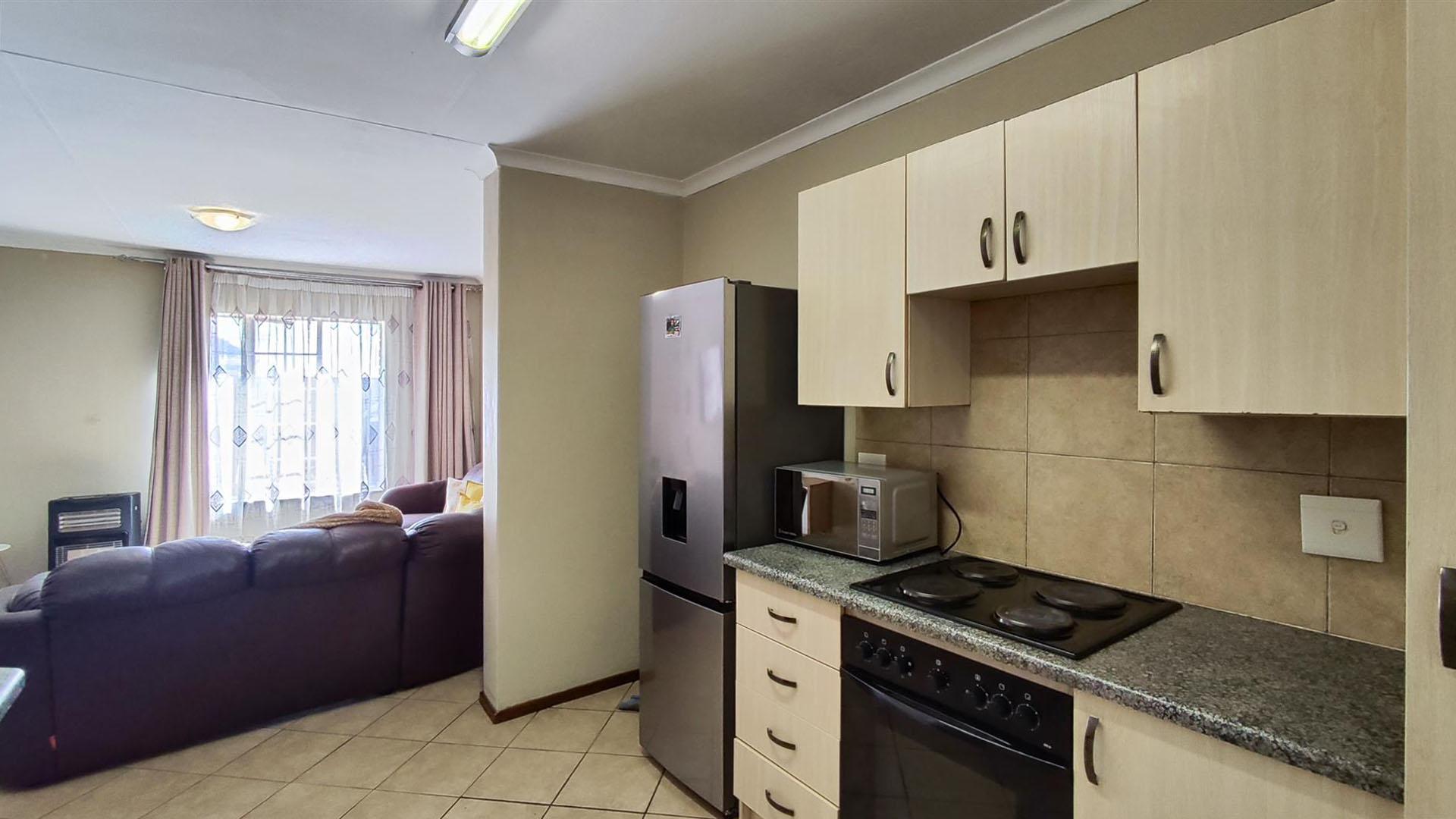 Kitchen - 9 square meters of property in Terenure