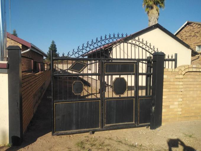 3 Bedroom House for Sale For Sale in Mabopane - MR632278