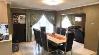 Dining Room - 18 square meters of property in Montclair (Dbn)