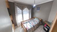 Bed Room 3 - 9 square meters of property in Montclair (Dbn)