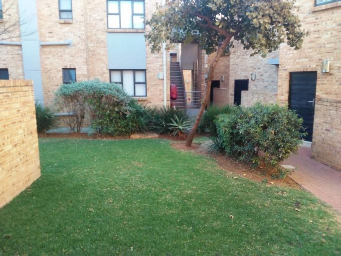 1 Bedroom Apartment for Sale For Sale in Rooihuiskraal North - MR632421