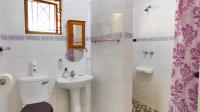 Bathroom 1 - 7 square meters of property in Dawncrest