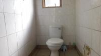Bathroom 2 - 11 square meters of property in Dawncrest