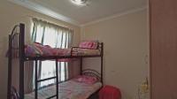 Bed Room 2 - 9 square meters of property in Thatchfield Hills Estate