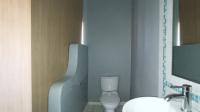 Bathroom 1 - 5 square meters of property in Horison